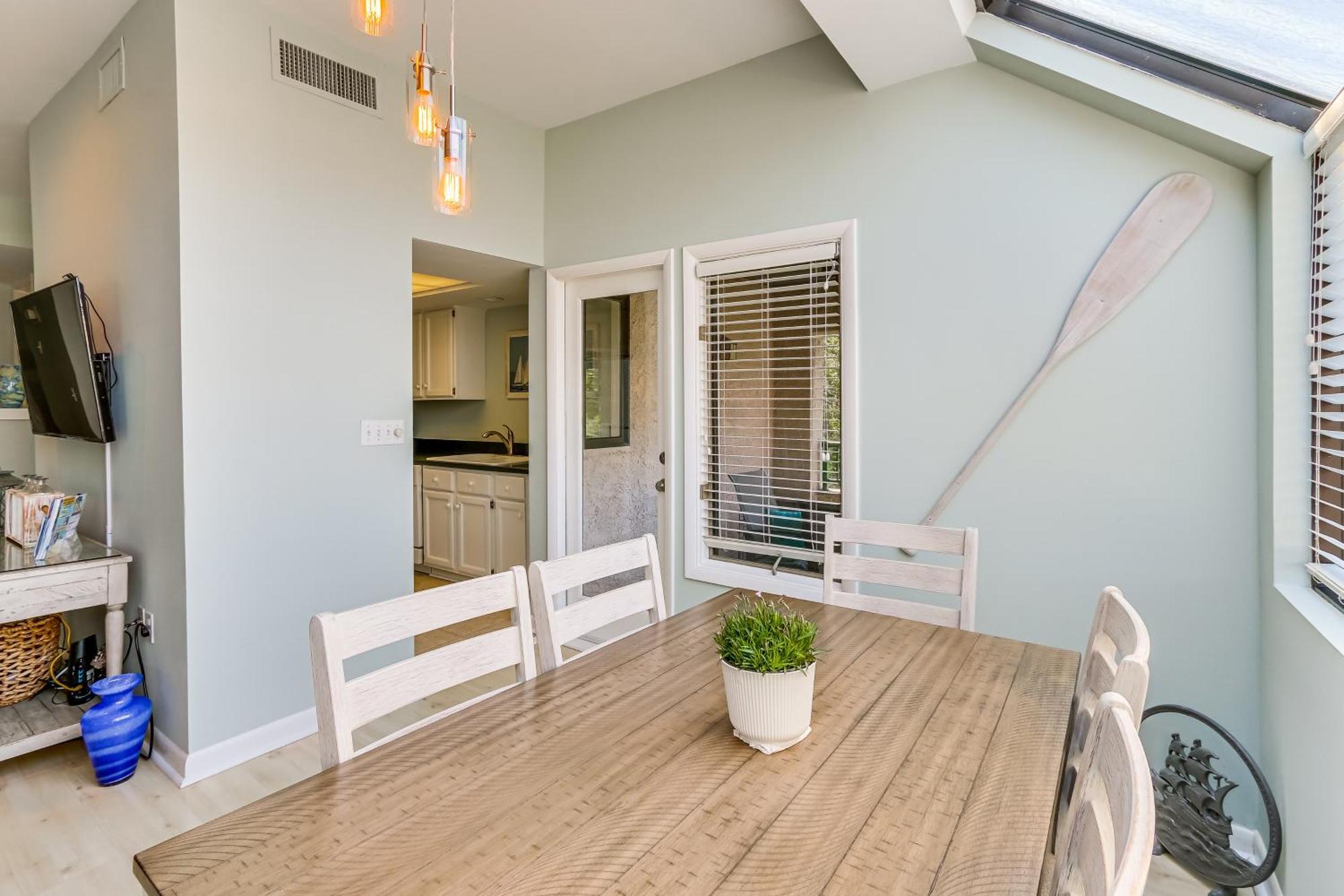 2 Mi To Beach Dog-Friendly Hilton Head Condo! Hilton Head Island Eksteriør bilde